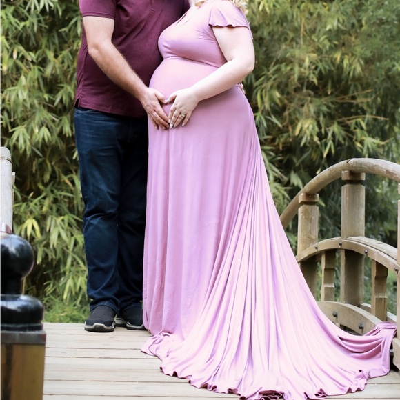 J&L Designs Boutique Paisley style Maternity Photo Gown With Throwing Train - Picture 4 of 6